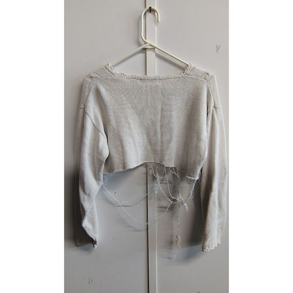 Western Connection Women's Large White Distressed Knit Crop Long Sleeve Top - Picture 2 of 6